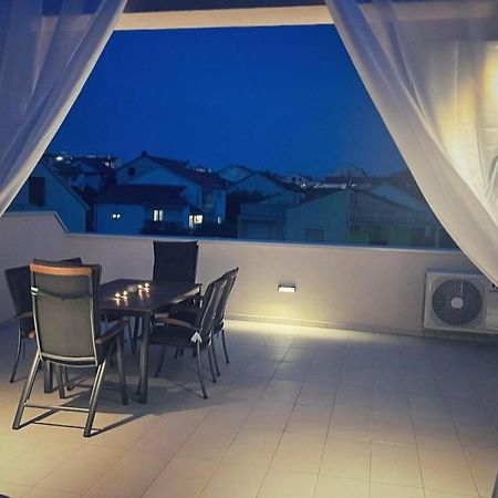 Apartmán Olive Oasis Penthouse With Jacuzzi Zadar Exteriér fotografie