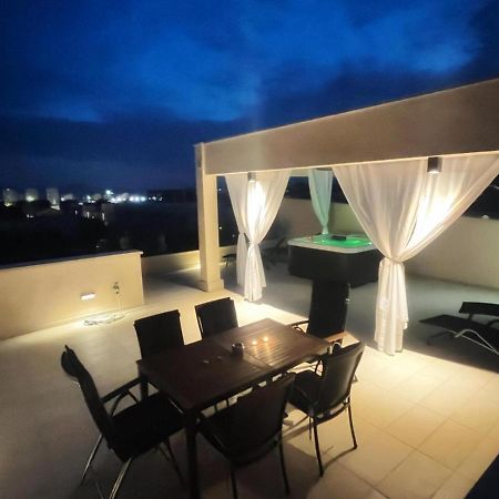 Apartmán Olive Oasis Penthouse With Jacuzzi Zadar Exteriér fotografie