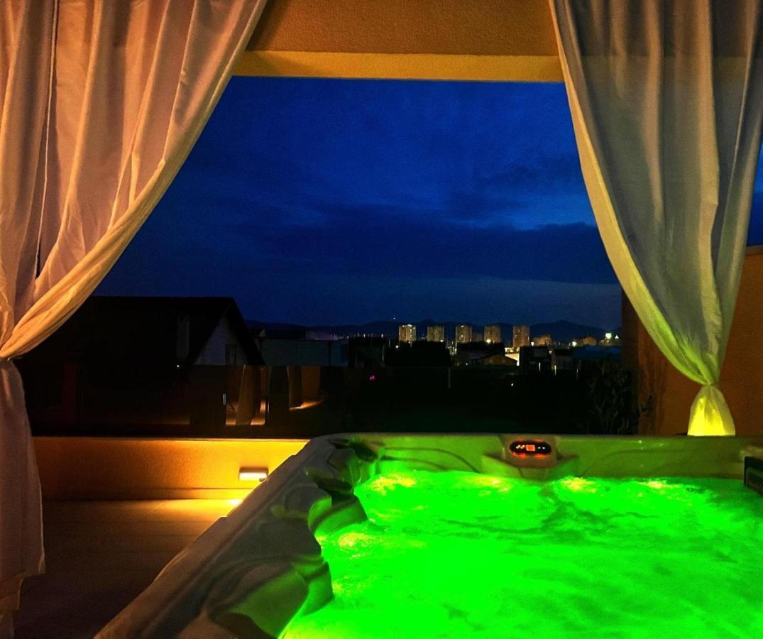 Apartmán Olive Oasis Penthouse With Jacuzzi Zadar Exteriér fotografie